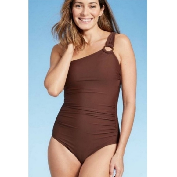 Swimsuit - Picture 2 of 5